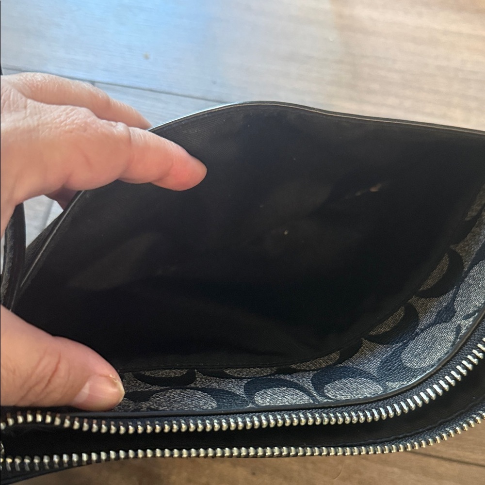Coach  Patterned Crossbody Bag - Picture 4 of 7